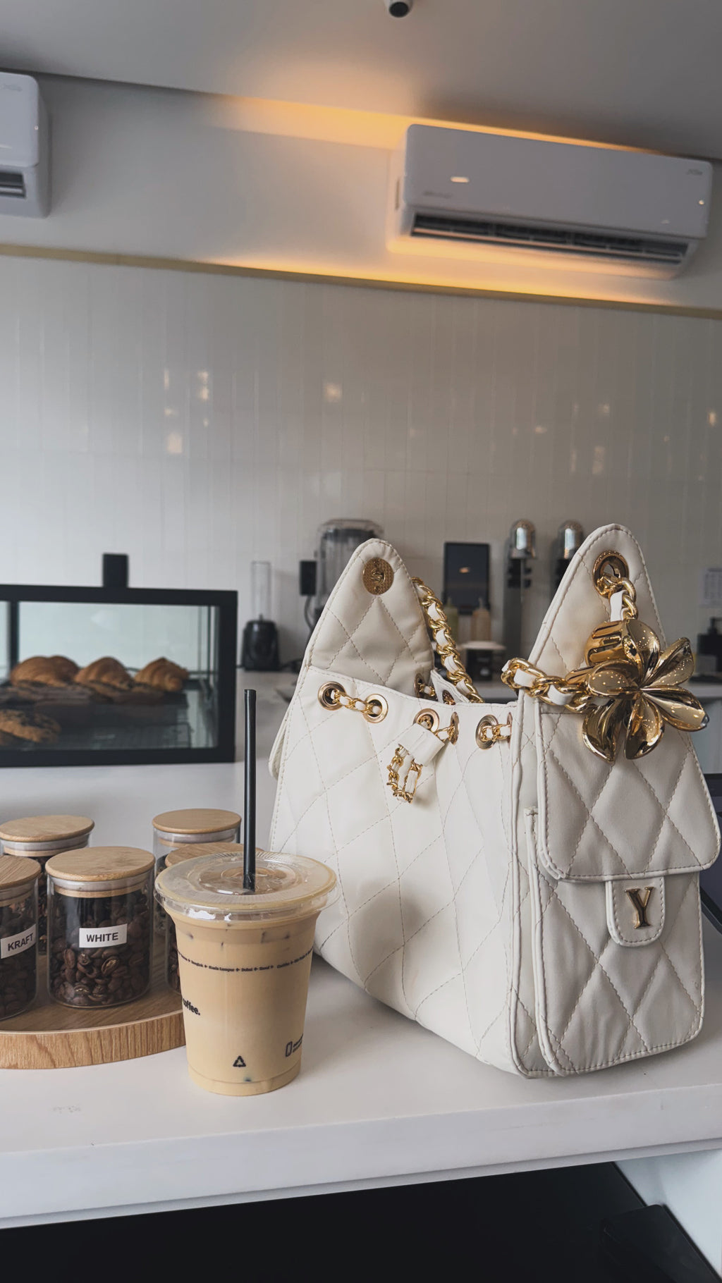 Soho 25 Small Milk Herraje Oro