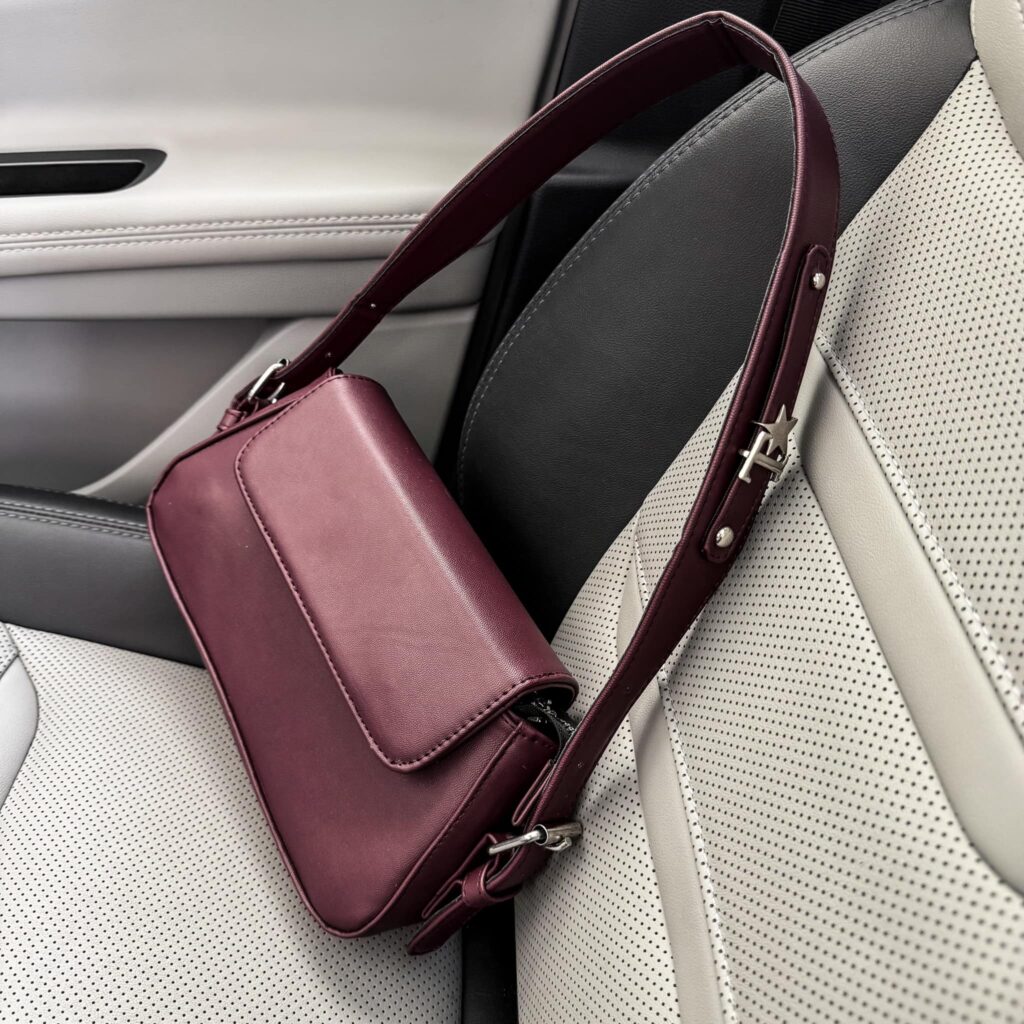 Agni Burgundy + Herraje Plata