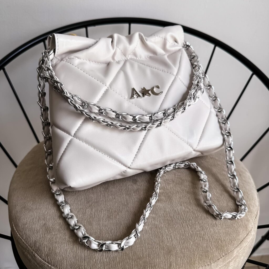 Halo Bag Mini Cadena Plata Color Latte