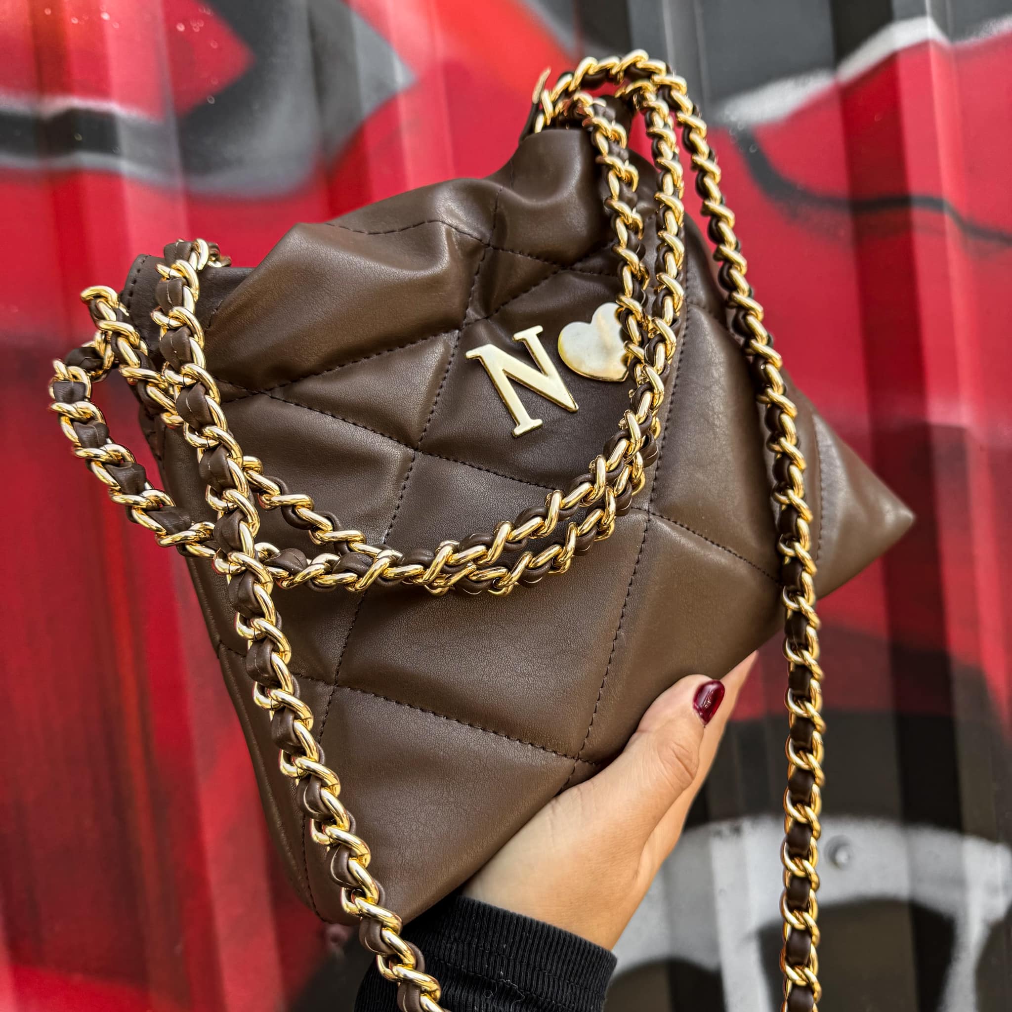 Coco Bag Mini Cadena Oro Color Chocolate