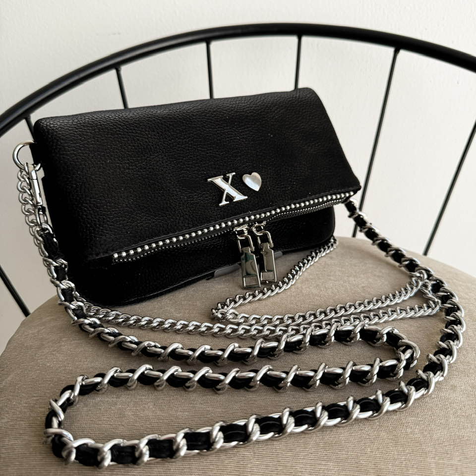 Amora Mini Bag Floater Negro Herrajes Plata+ Filo De Puntos