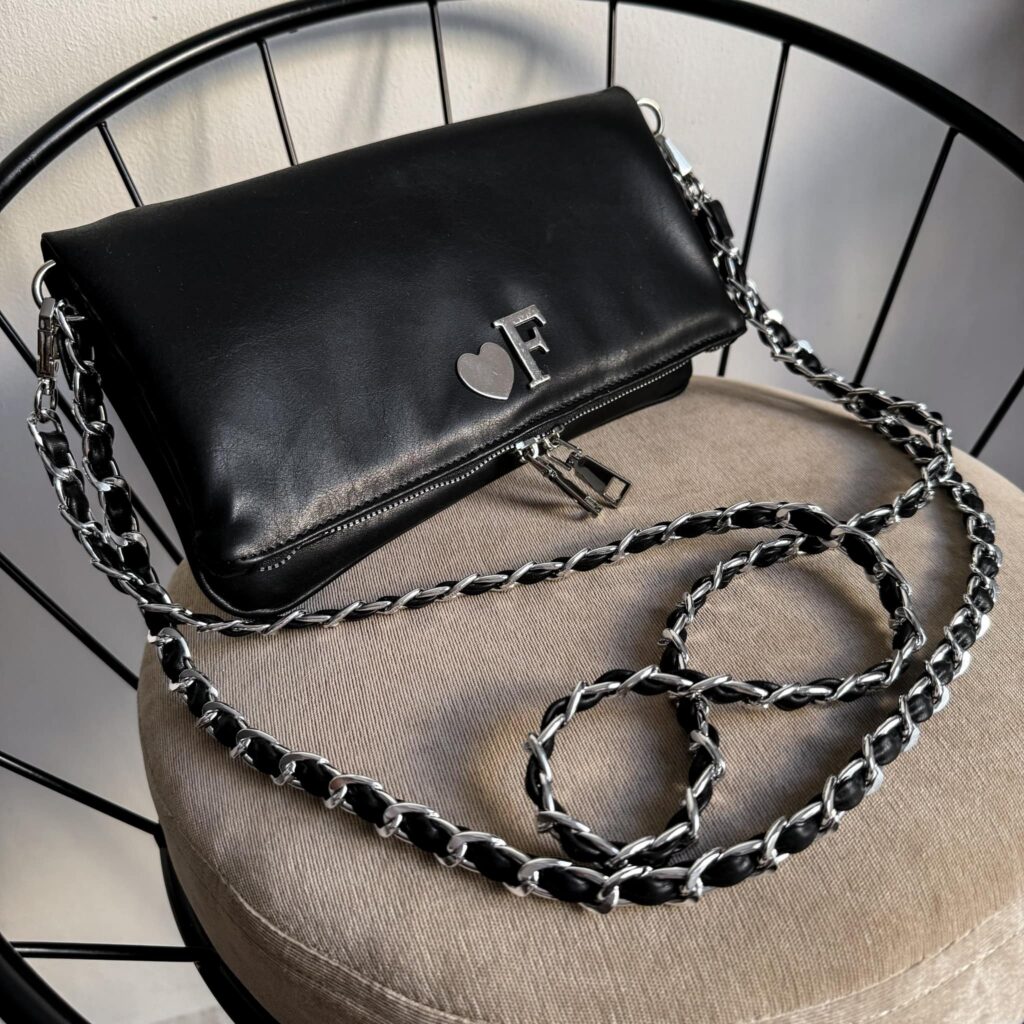 Amora Bag Negro Herrajes Plata