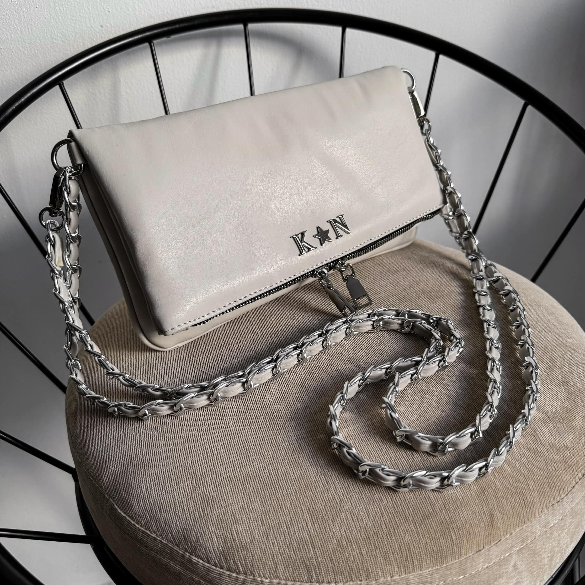 AMORA Bag Latte Herrajes Plata