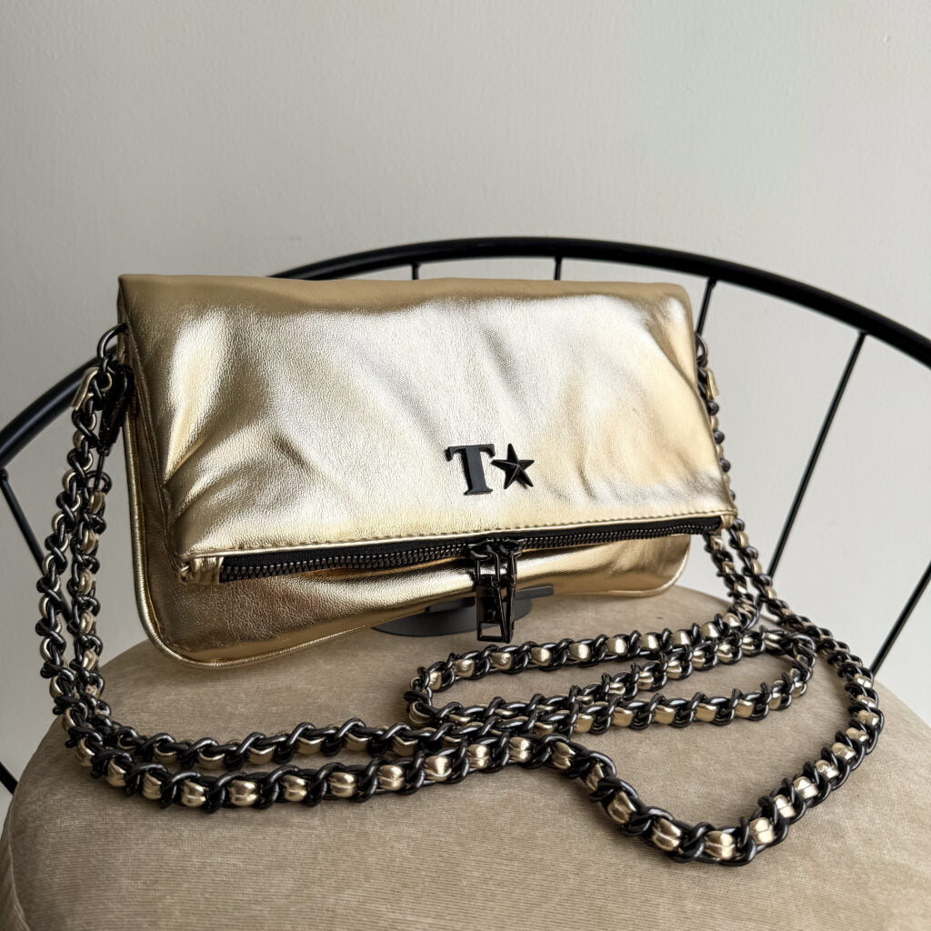 Amora Bag Oro Herrajes Negros