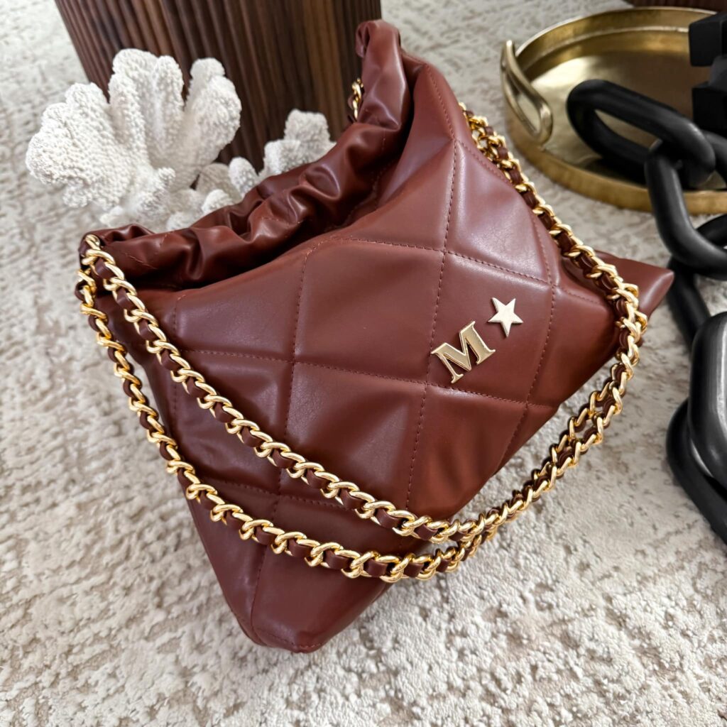Halo Bag Cadena Oro Color Marrón