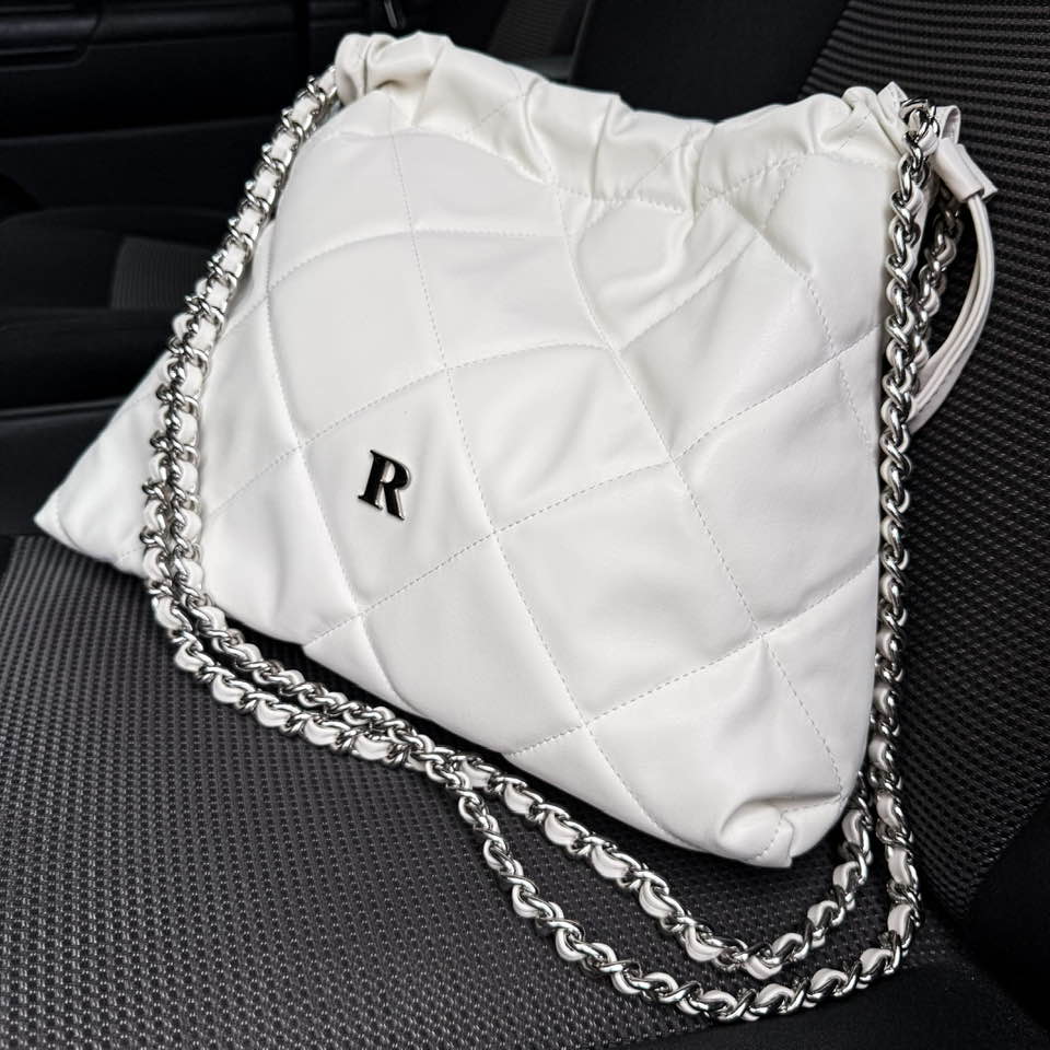 Halo Bag Cadena Plata Color Milk