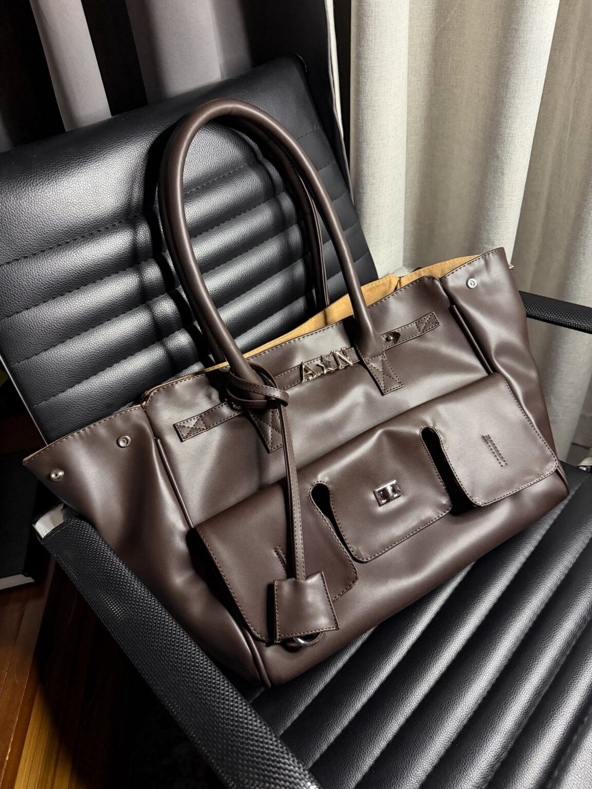 Élite Tote + Cierre –cafe