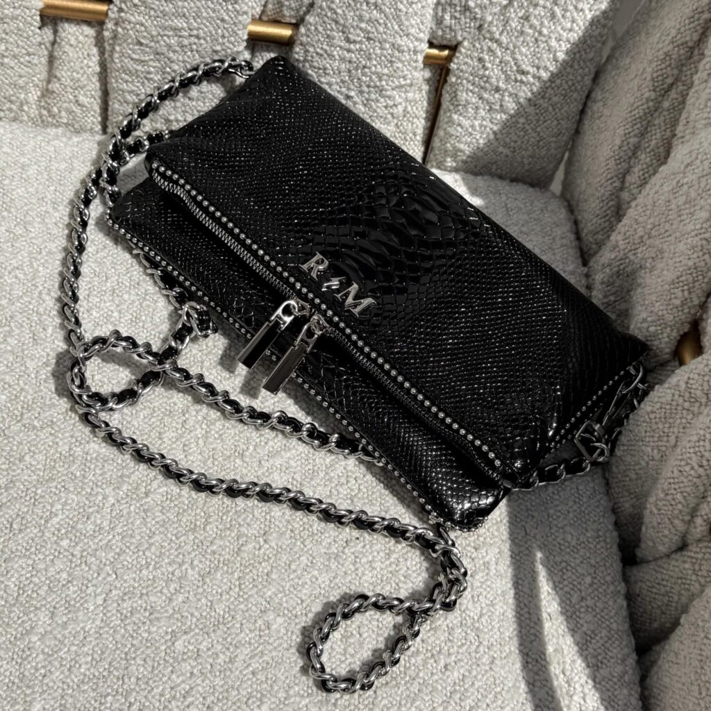 Amora Bag Charol Pitón Negro Herrajes Plata