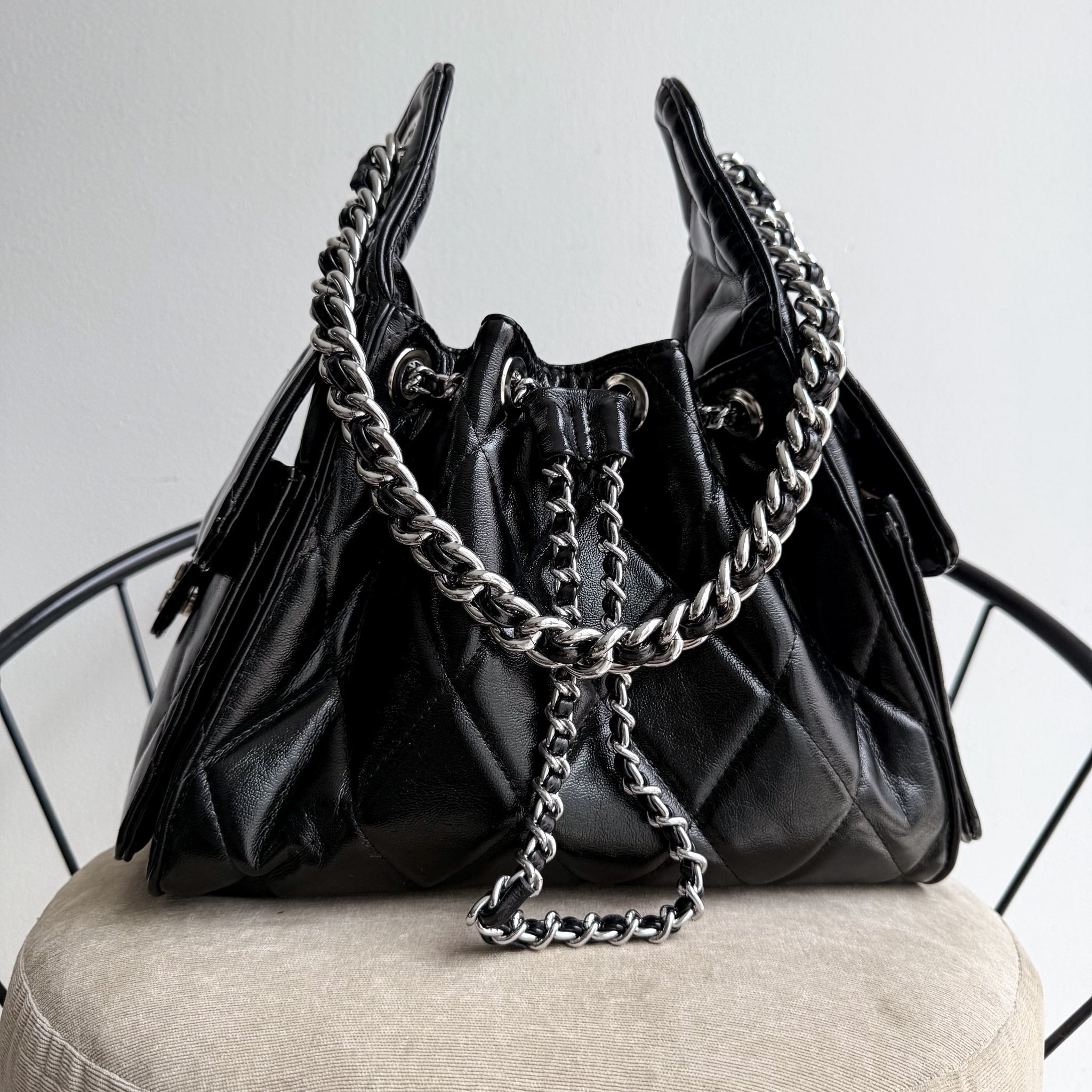 Soho 25 Small Negro Metalico Herraje Plata