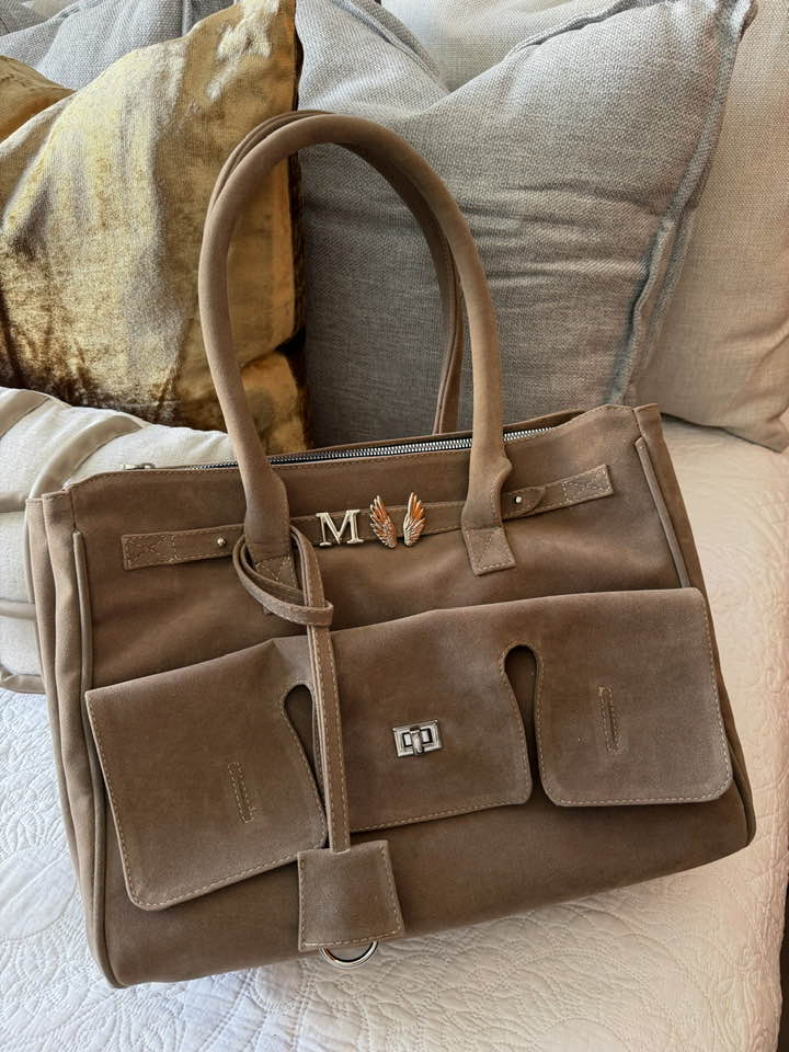 Élite Tote + Cierre – Velvet Arena