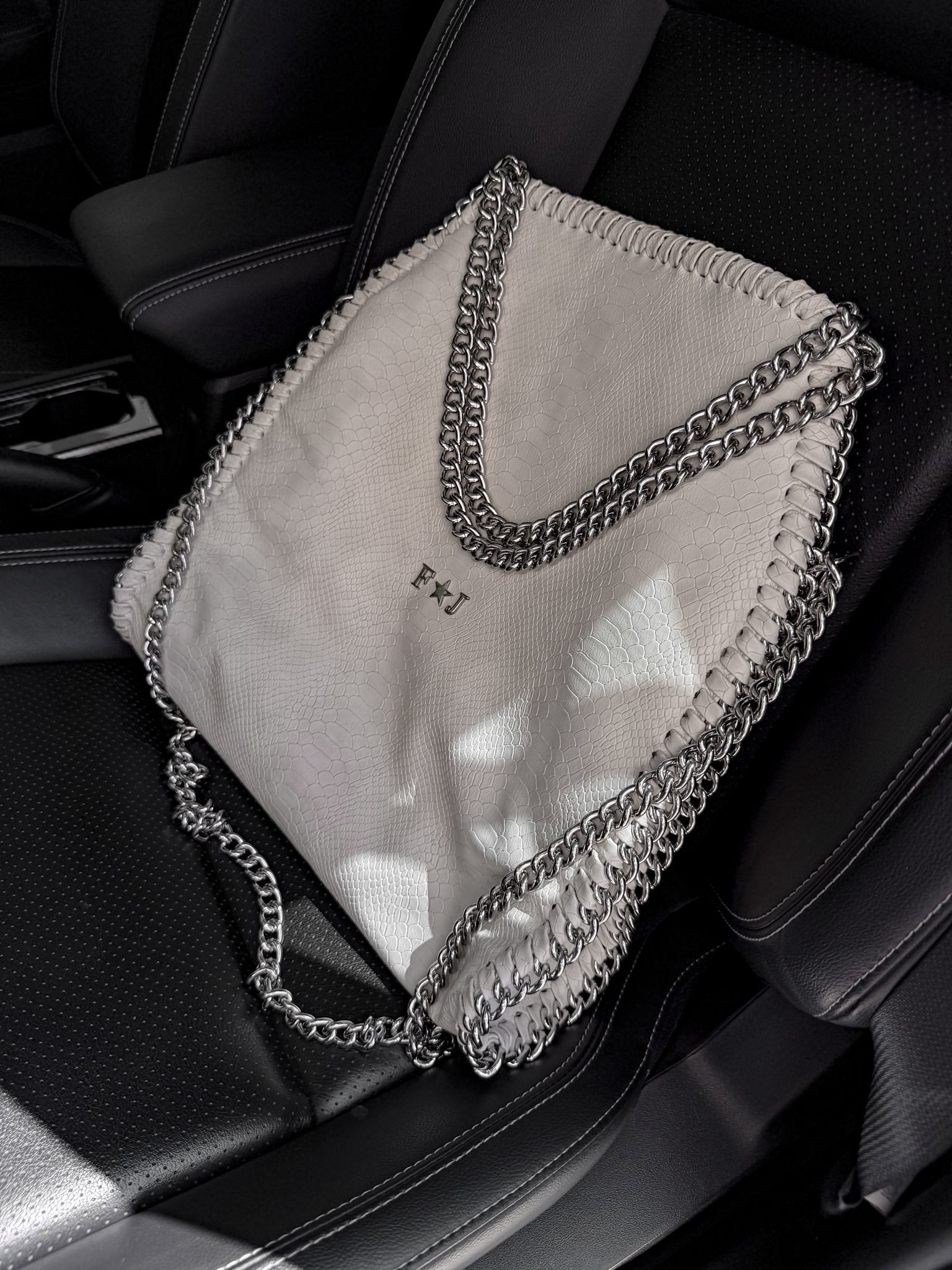 Kyra Pitón Crema – Herrajes Plata