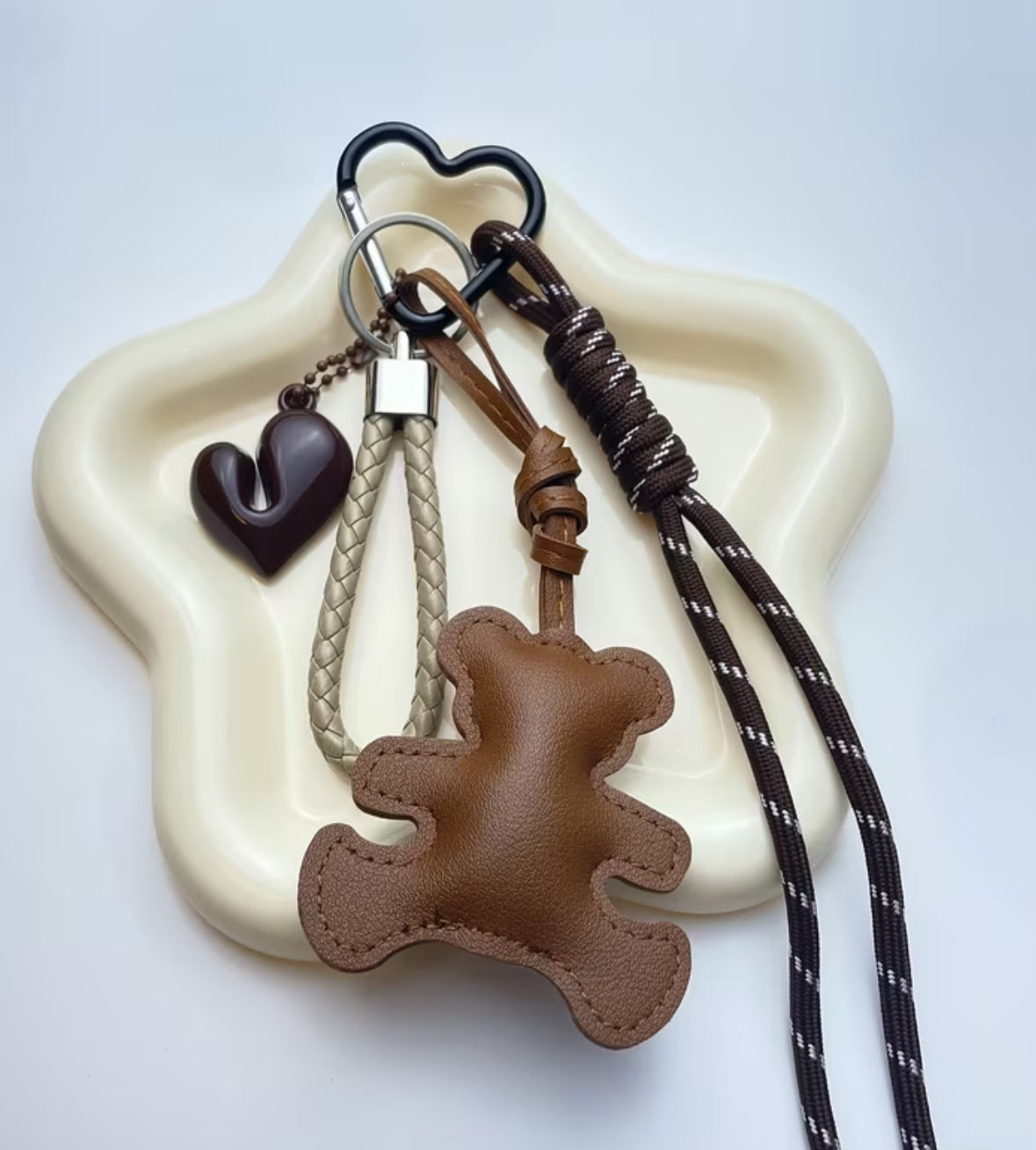 Charm osito y corazón