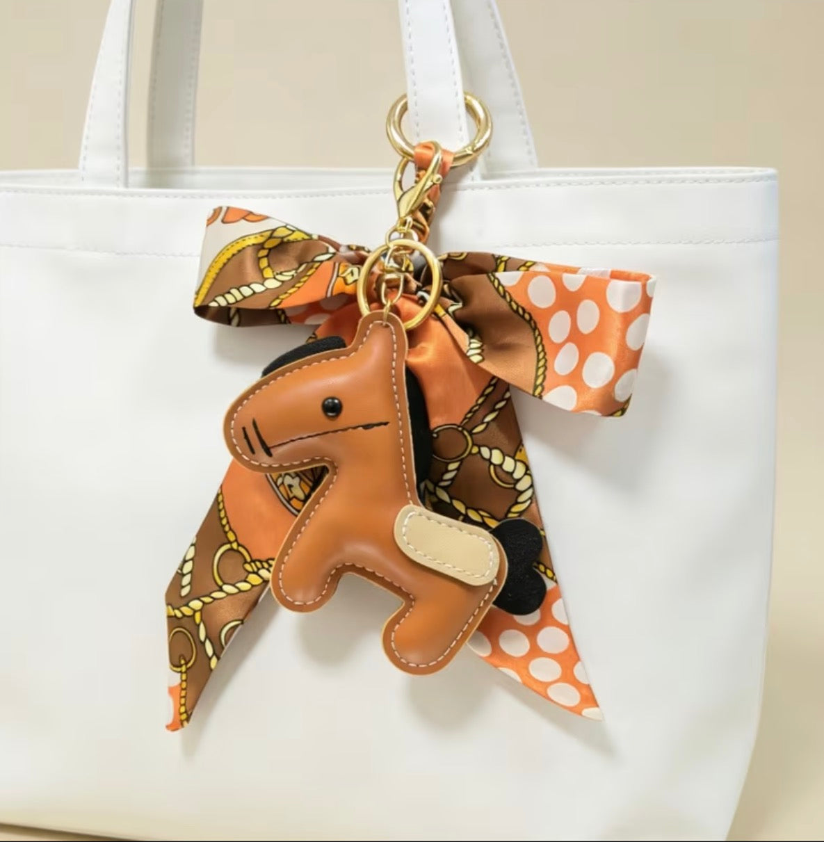 Charm caballito
