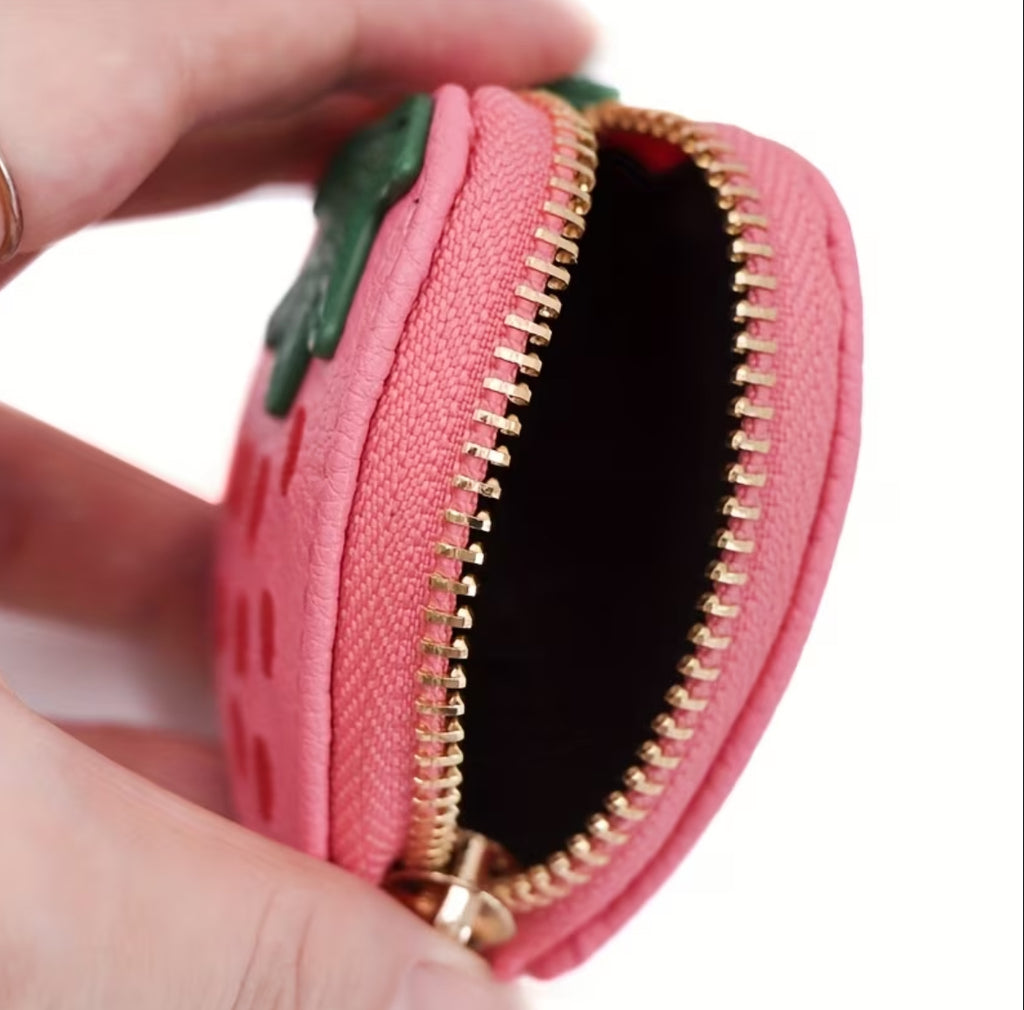 Charm monedero de fresa