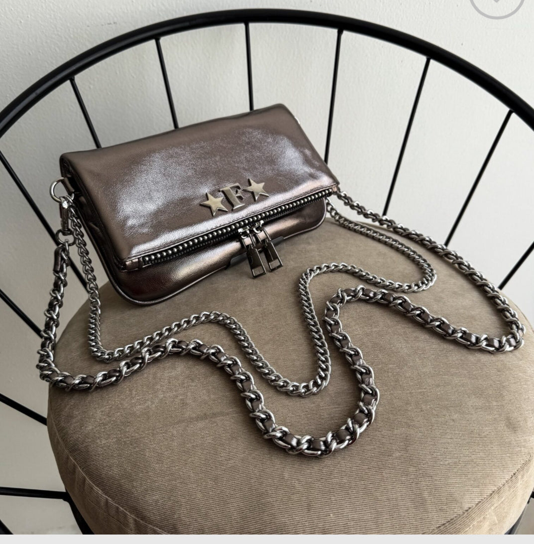 Amora Mini Bag Negro Herrajes Plata + Filo De puntos