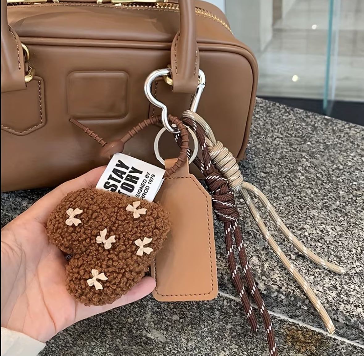 Charms para bolso corazón marrón