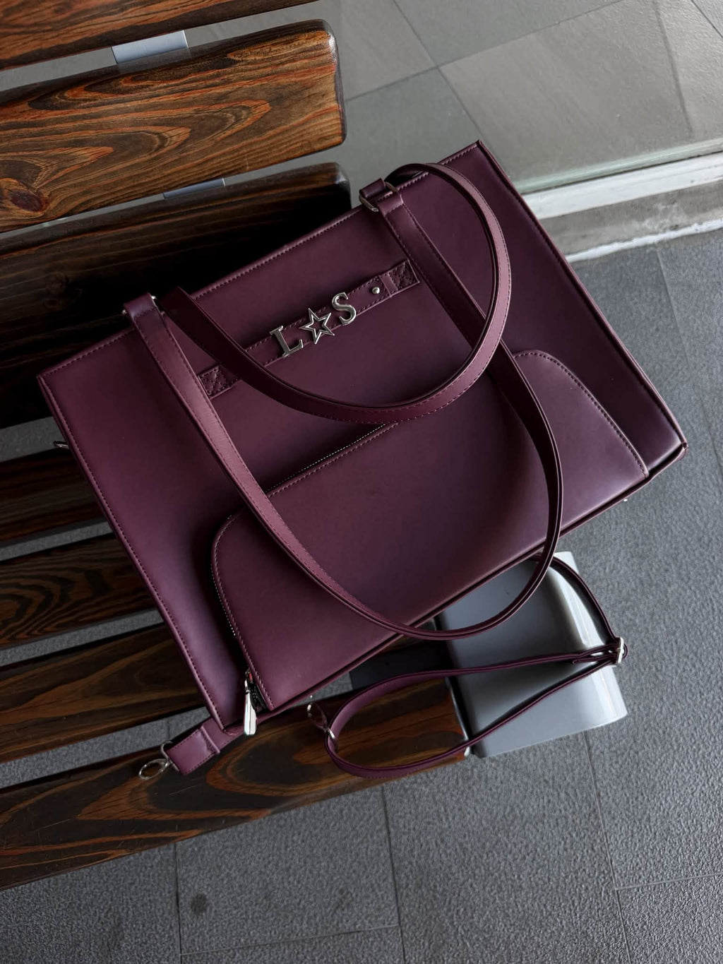 Madison Tote – Burgundy