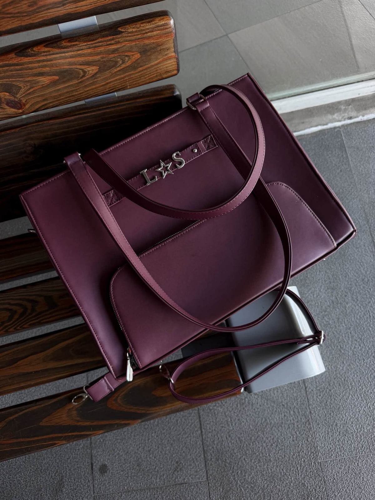 Madison Tote – Burgundy