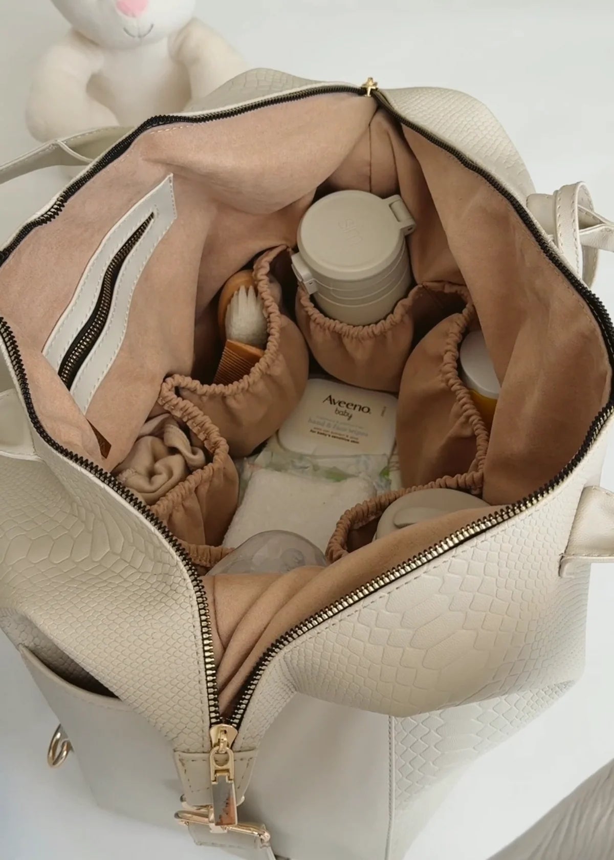 Pañalera Baby Bag Avellana Herraje Oro
