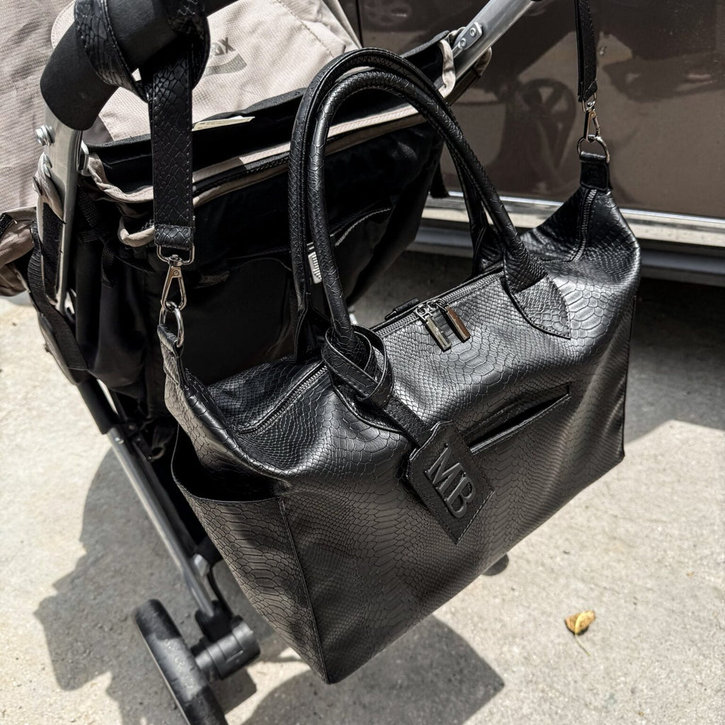 Pañalera Baby Bag Pitón Negro Herraje Negro