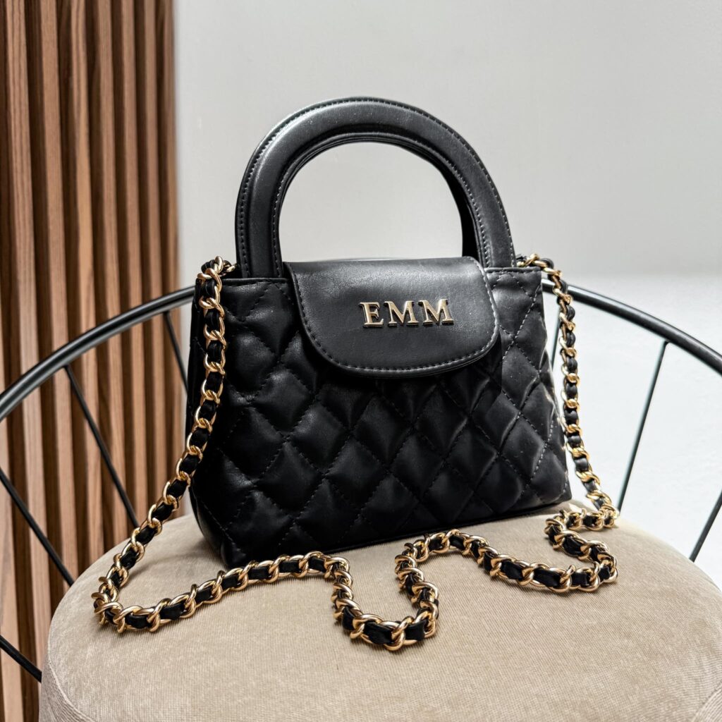 Kelly Nano Negro – Herrajes Oro