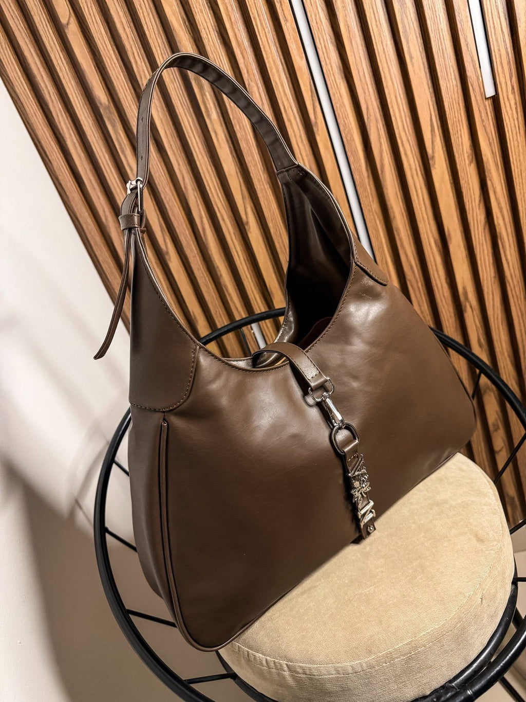 Trianni Chocolate + Herraje Plata