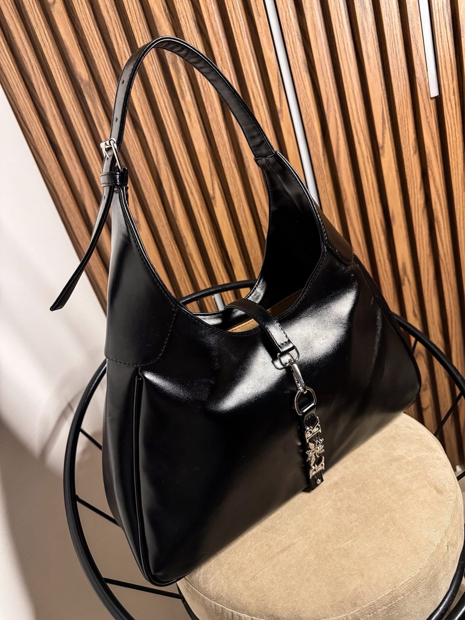 Trianni Negro Metálico + Herraje Plata